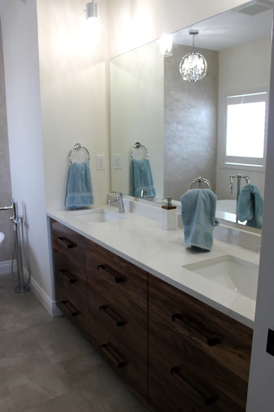 Renovation project by Innovative Interior Consultants